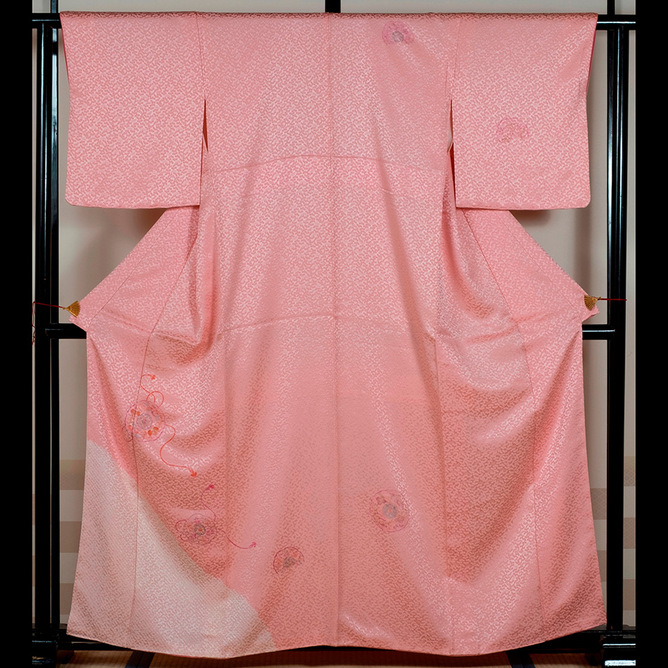 京きものレンタル 3万円コース ピンクに淡い絵の着物の写真